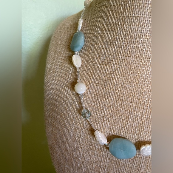 Elegant Amazonite and Carved White Beaded Necklace - Picture 8 of 9